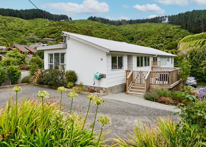  at 88 Larsen Crescent, Tawa, Wellington