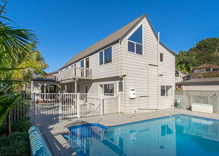  at 16 Rogers Avenue, Eastern Beach, Auckland