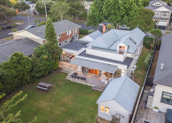  at 17 Woodford Road, Mount Eden, Auckland