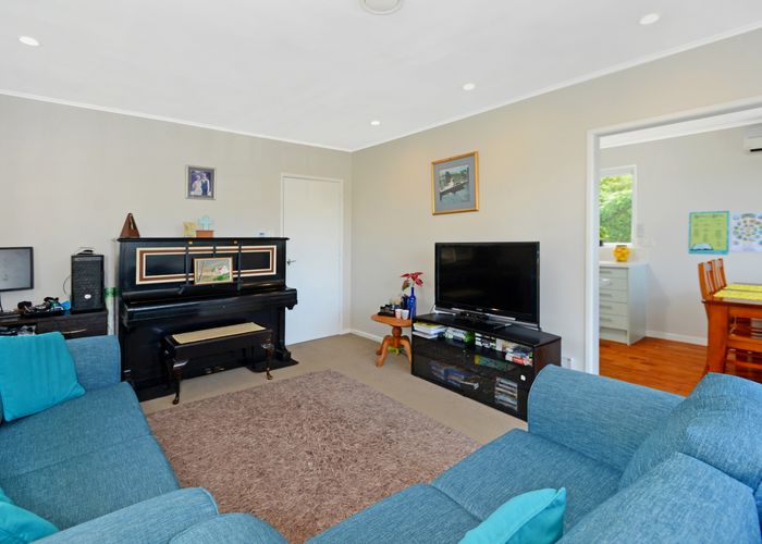  at 1/1A Hatherlow Street, Glenfield, Auckland