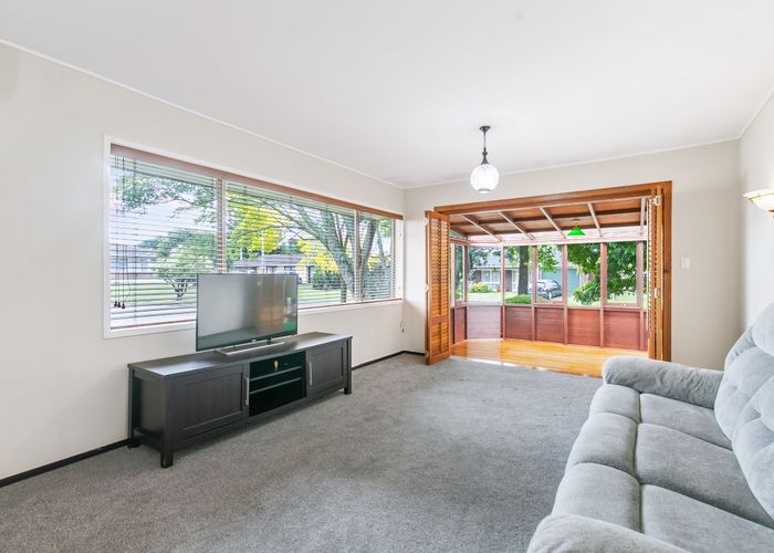  at 5 Windoma Circle, Manukau, Auckland