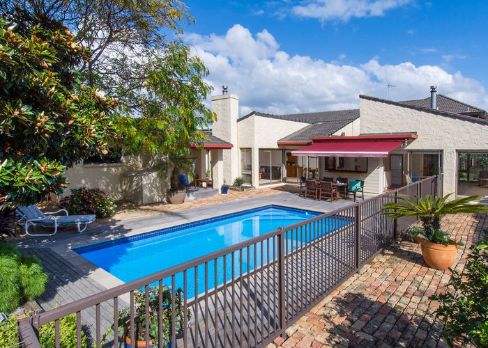  at 51 Hattaway Avenue, Bucklands Beach, Auckland