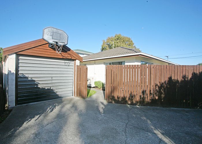  at 2/181 Springs Road, Hornby, Christchurch