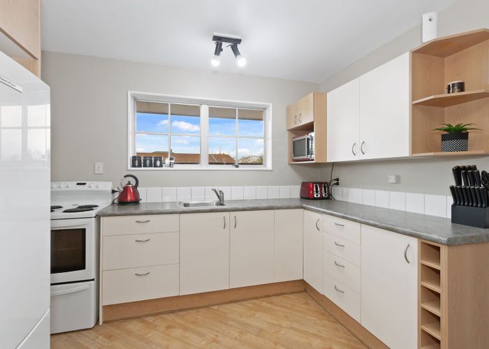  at 2/332 Lyttelton Street, Spreydon, Christchurch