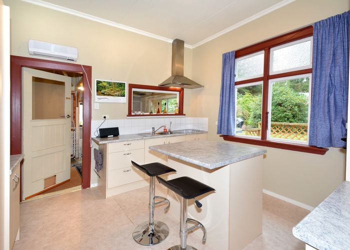  at 894 Lawrence Waitahuna Highway, Waitahuna