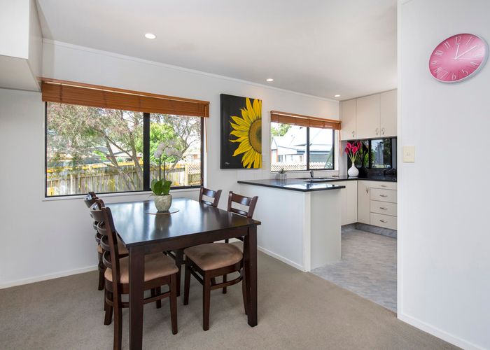  at 38 Heathridge Place, Burswood, Auckland