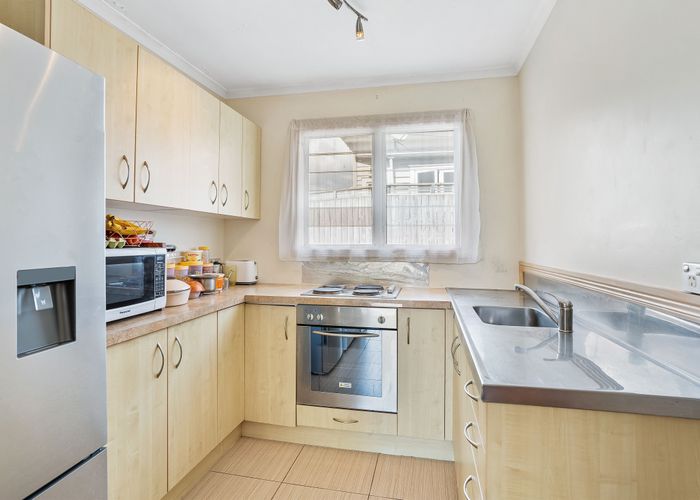  at 2/11 Dunbar Road, Balmoral, Auckland