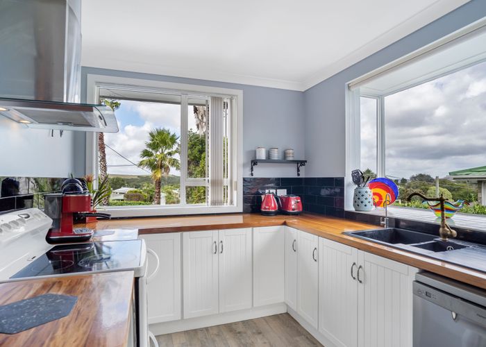  at 1/28 Price Crescent, Mount Wellington, Auckland