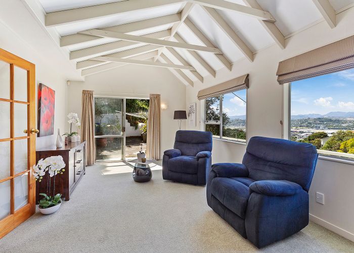  at 1/102 Sutherland Road, Melrose, Wellington
