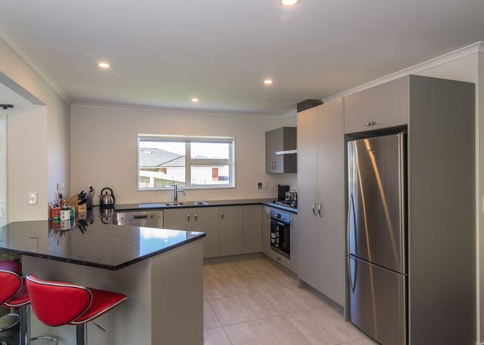 Free property data for 27 Bickerton Rise, Churton Park, Wellington