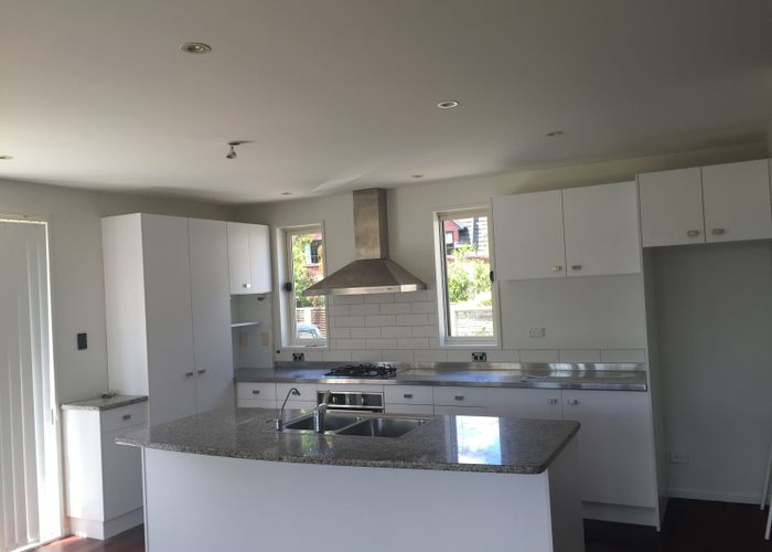  at 38 Oakwood Grove, Eastern Beach, Auckland