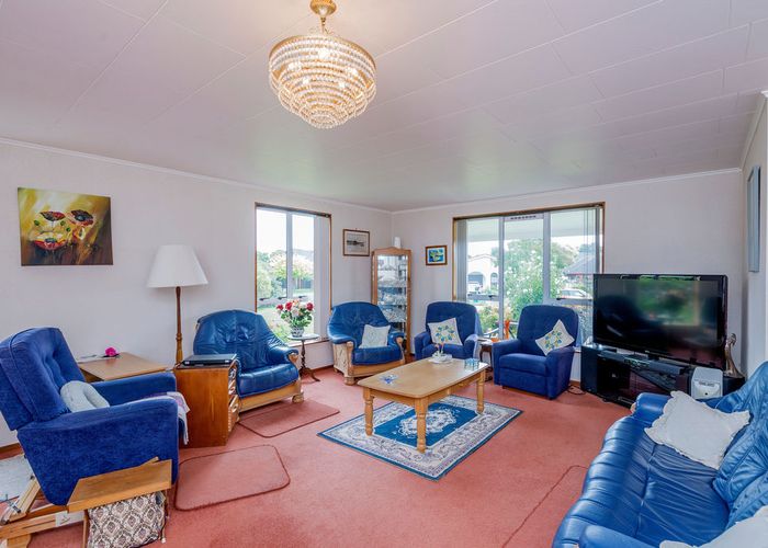  at 4 Hurunui Street, Waikanae