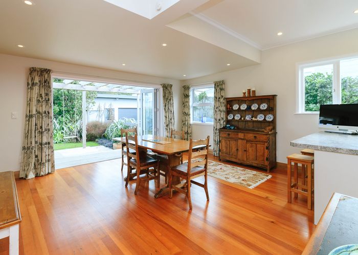  at 136 Mitchell Street, Brooklyn, Wellington