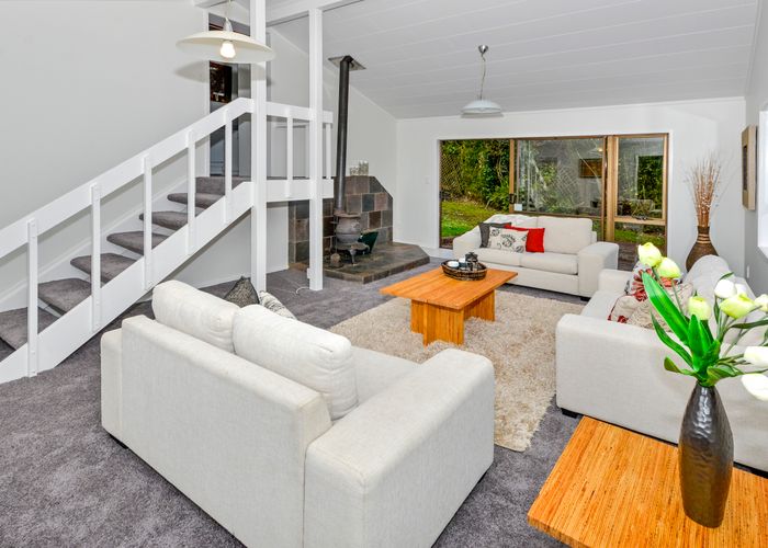  at 2/72 Stredwick Drive, Torbay, Auckland