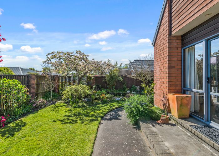  at 40 Stillwater Avenue, Burwood, Christchurch