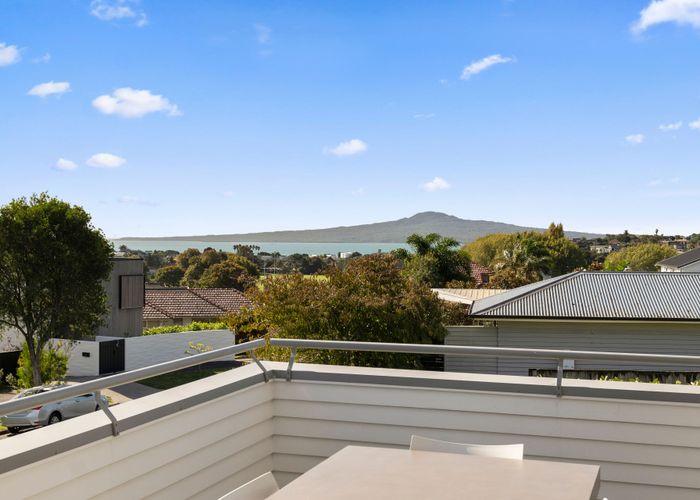  at 8 Hopkins Crescent, Kohimarama, Auckland