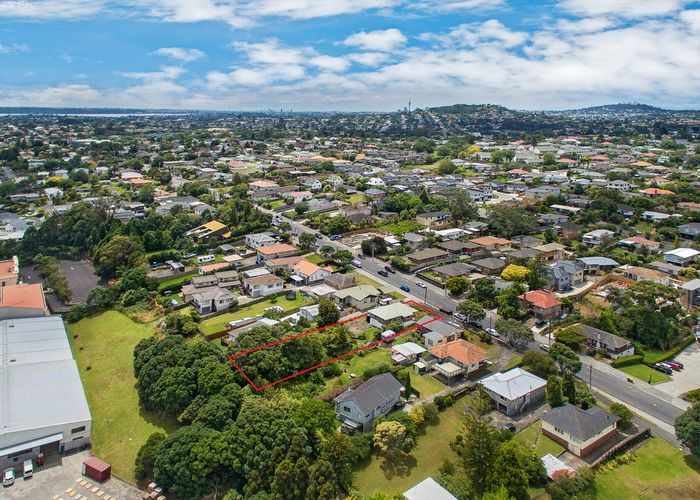  at 22 Glen Bay Close, Pinehill, Auckland