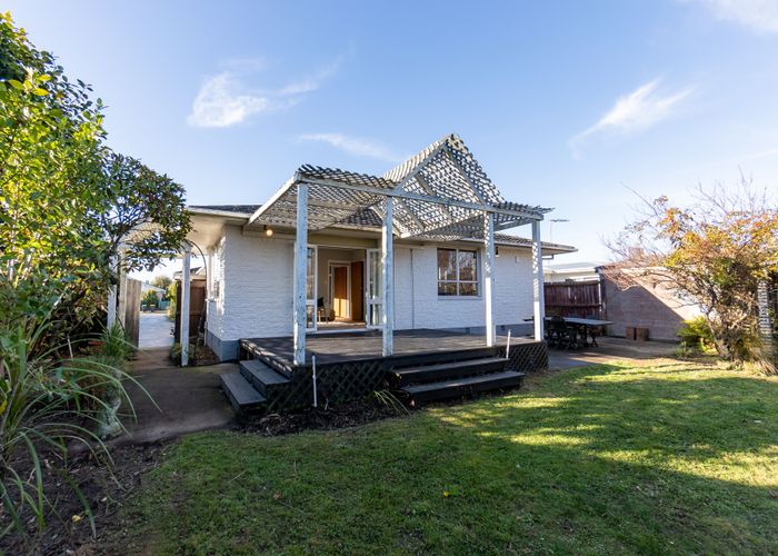  at 2/17 Minaret Street, Mairehau, Christchurch