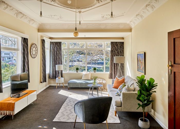 Free property data for 22 Selwyn Terrace, Thorndon, Wellington homes