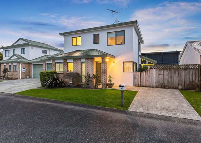  at 10M Rathgar Road, Henderson, Auckland