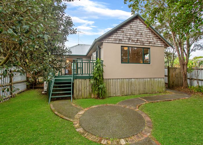  at 1/15 Simpson Road, Ranui, Auckland