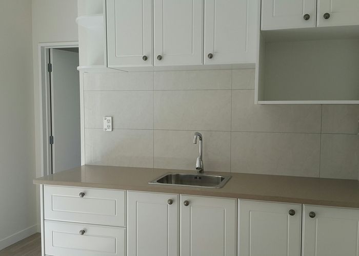  at 18 Kerrykeel Drive, Flat Bush, Auckland