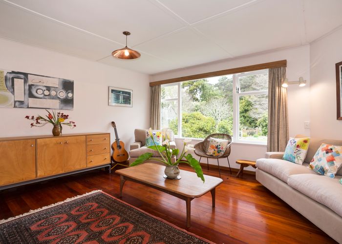  at 17 Landing Road, Titirangi, Auckland