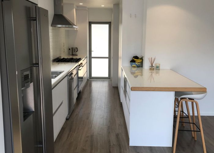  at 5 Frank Place, Hillpark, Auckland