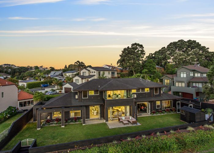  at 8 Peach Parade, Remuera, Auckland