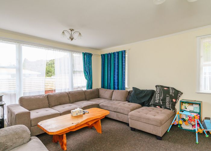  at 21 Horoeka Street, Stokes Valley, Lower Hutt