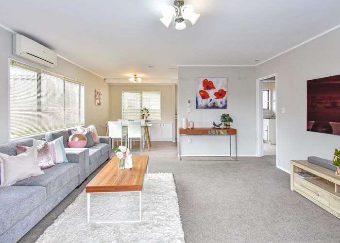  at 2/28 Gloucester Road, Manurewa, Auckland