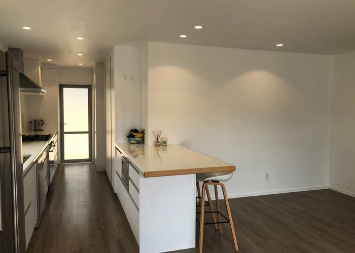  at 5 Frank Place, Hillpark, Auckland