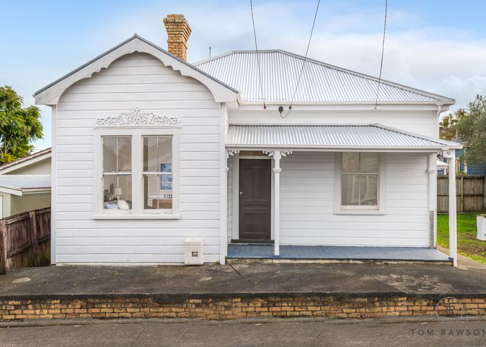  at 12 Catherine Street, Onehunga, Auckland