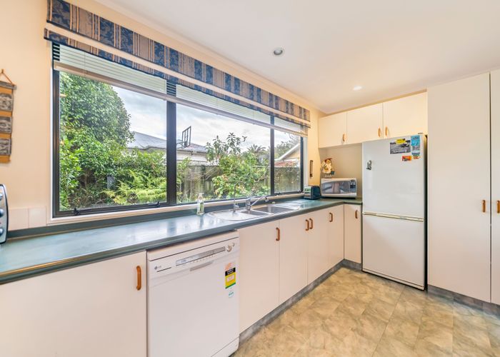  at 2/5 Avalon Crescent, Avalon, Lower Hutt