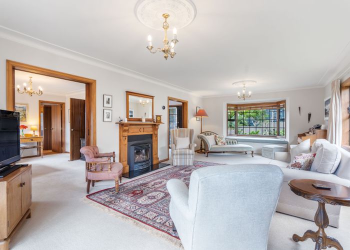  at 1/23 Waiatarua Road, Remuera, Auckland