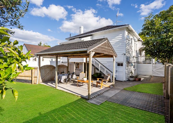  at 9 Miro Road, Greenlane, Auckland