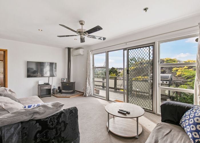  at 36 Japonica Drive, Beach Haven, Auckland