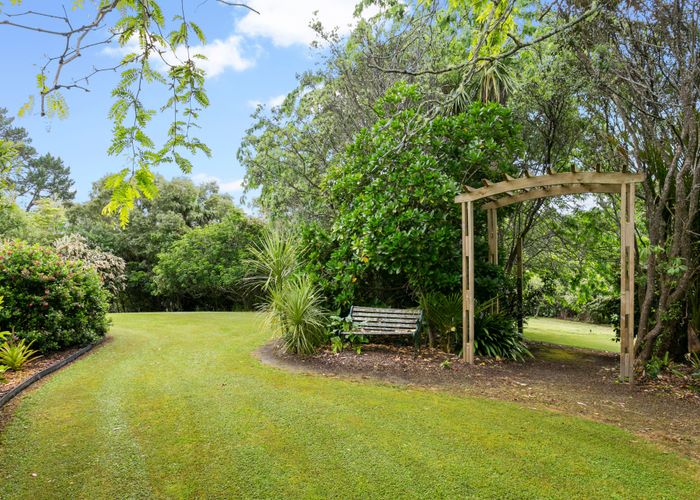  at 37 Quail Drive, Albany Heights, Auckland