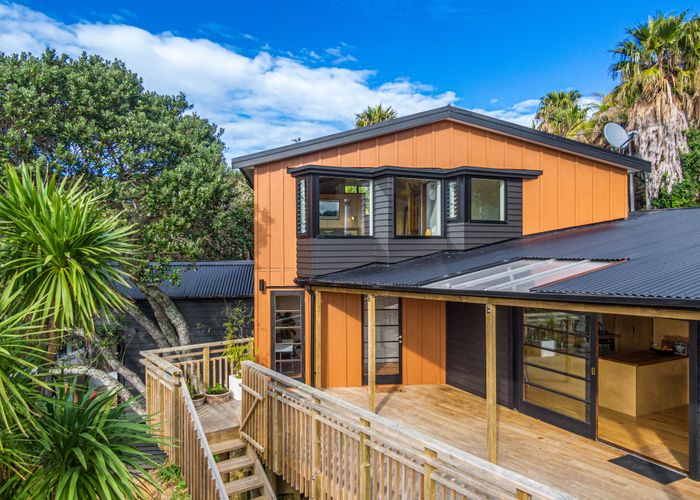  at 32 Palm Road, Palm Beach, Waiheke Island