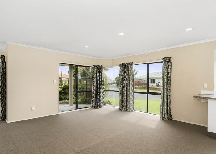  at 11 Poinsettia Place, Mount Maunganui, Mount Maunganui