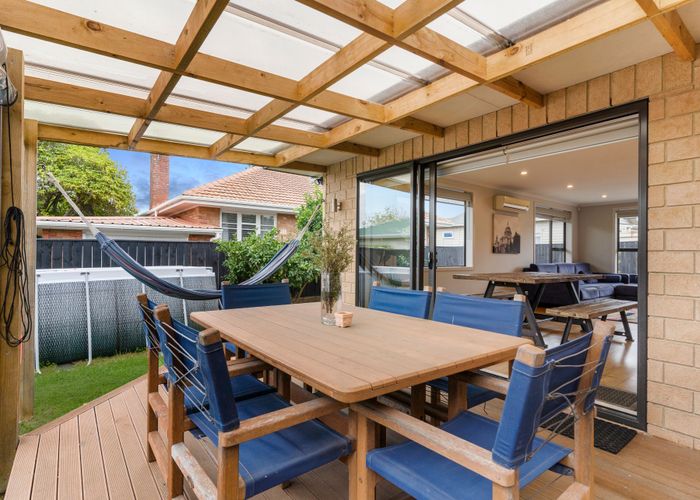  at 11A Grande Vue Road, Papatoetoe, Auckland