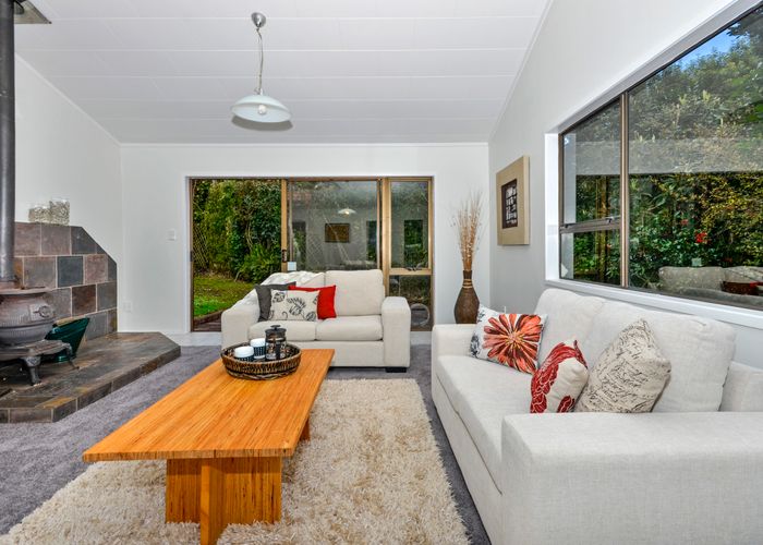  at 2/72 Stredwick Drive, Torbay, Auckland