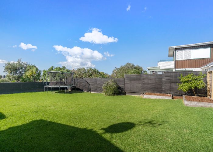  at 8 Hopkins Crescent, Kohimarama, Auckland
