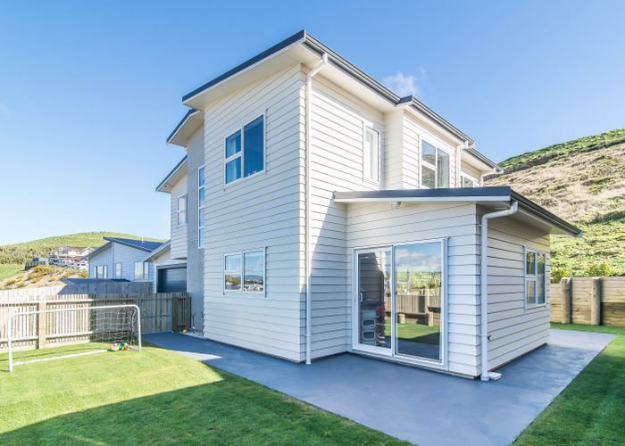 Free property data for 27 Bickerton Rise, Churton Park, Wellington