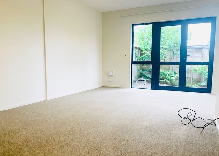  at 1/15 John Jennings Drive, Oteha, Auckland