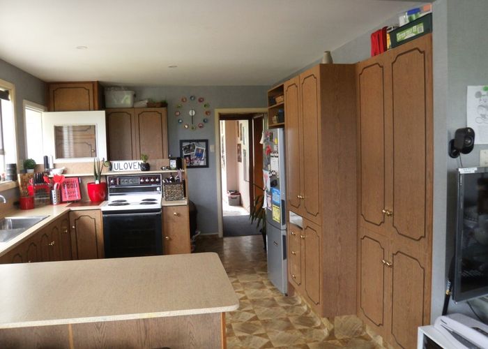  at 1329 Owaka Highway, Romahapa, Balclutha