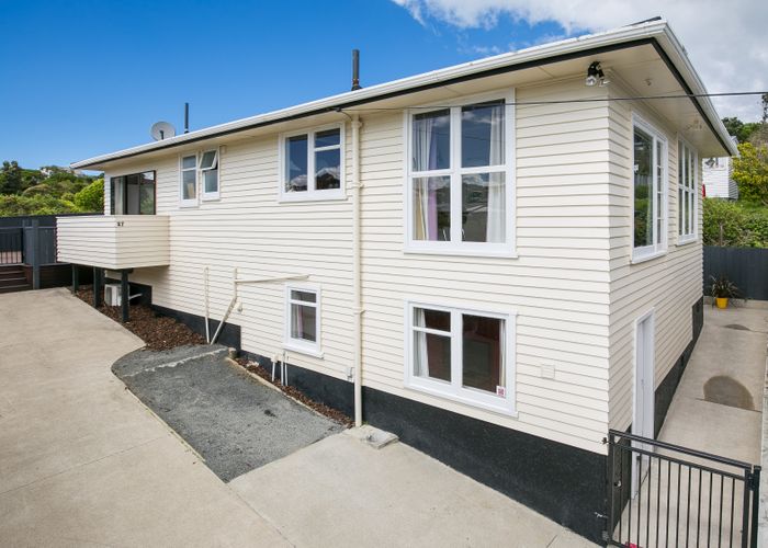  at 27 Stephen Street, Johnsonville, Wellington