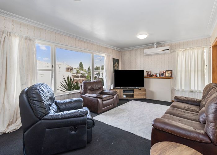  at 4 Beaumont Street, Hamilton East, Hamilton