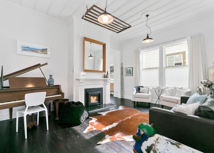  at 34 Derwent Street, Island Bay, Wellington