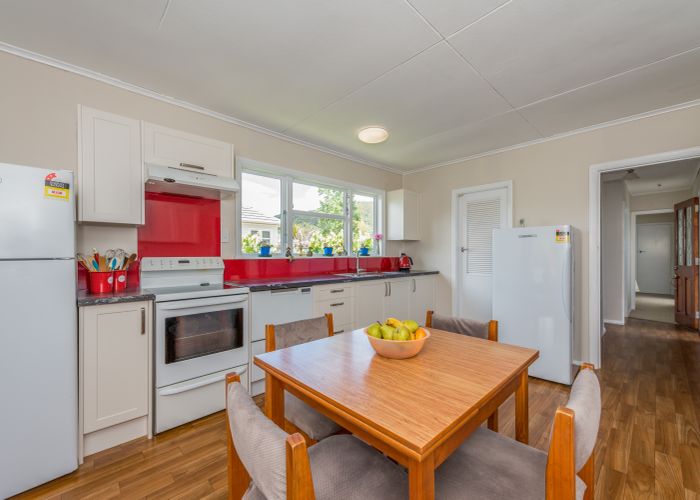  at 185 Wainuiomata Road, Wainuiomata, Lower Hutt